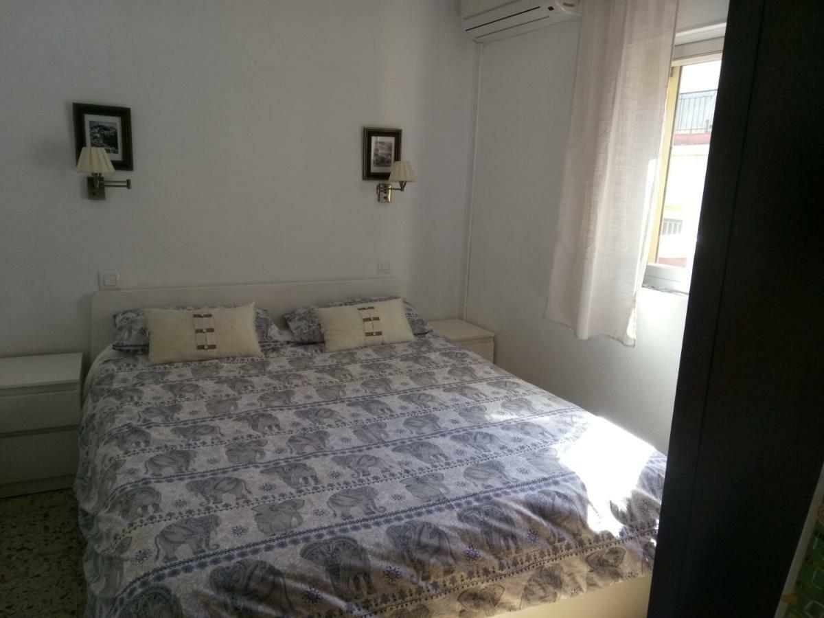 Apartamento Asturias Apartment เซบีญา ภายนอก รูปภาพ